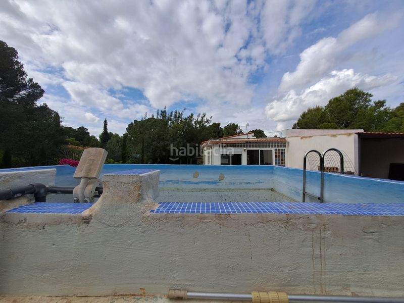 Foto 2e791dbd-3d16-4261-81a6-8befb5dc234d. Xalet amb aparcament piscina a Olocau