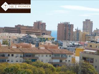 Àtic a Centro ciudad. Bonito y luminoso ático  dúplex con solarium en urbanización pri