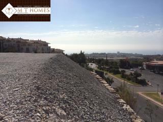Terreny residencial a Montealto - Monterrey. Oportunidad  parcela con vistas al mar  benalmádena