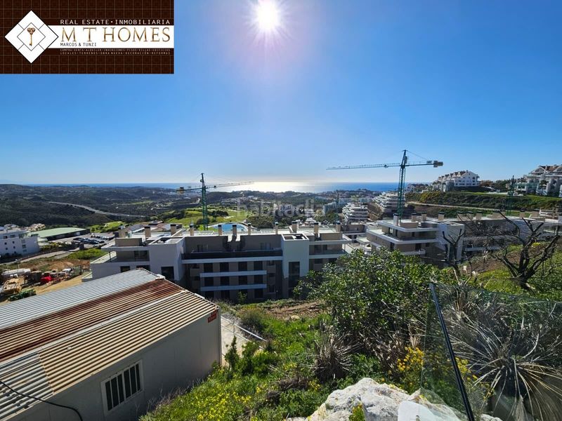 Foto 63e9b004-e65c-419c-b02a-5a858d3c8825. Àtic amb aparcament piscina a Riviera del Sol Mijas