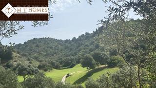 Terrain résidentiel à Reserva de Marbella. Parcela comercial junto al campo de golf de cabopino