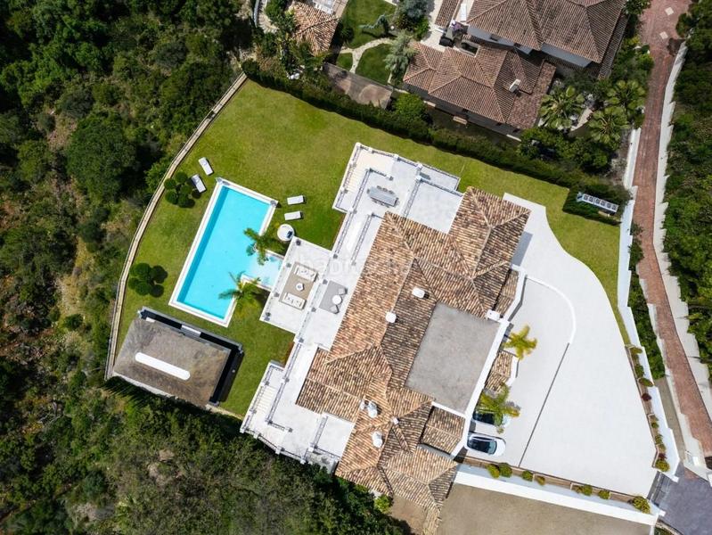 Foto 52c5fe4e-f287-4d8b-869f-99534ad66382. Xalet amb aparcament a La Quinta Benahavís