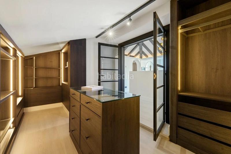 Foto 5a6a5675-552b-47ed-aace-991123f29517. Chalet mit parking in Las Brisas Marbella