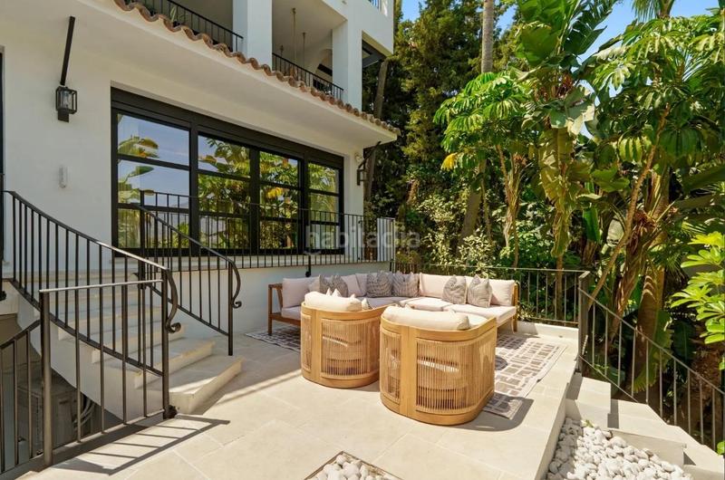 Foto 6b90b6de-737b-44ba-bb93-b53e8a71cdae. Chalet mit parking in Las Brisas Marbella