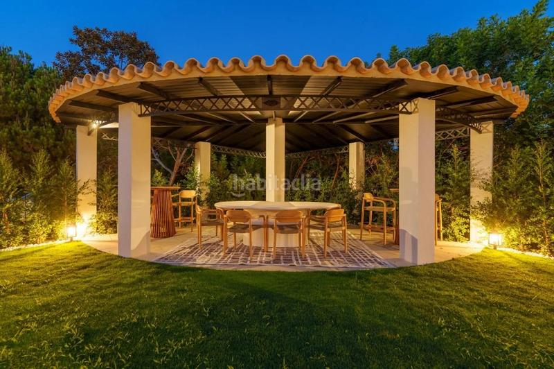 Foto 9ec31de5-7df0-4987-9b3f-3662b11d859f. Chalet mit parking in Las Brisas Marbella