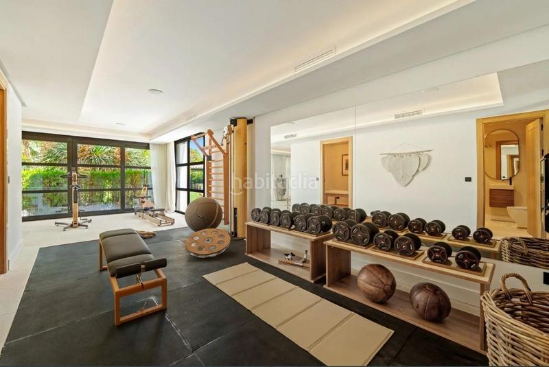 Foto e4df80d6-9457-4c37-834b-212959bd2bc0. Chalet mit parking in Las Brisas Marbella