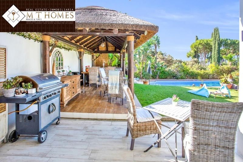 Foto bd7da9e0-c56b-4aac-aba7-eb8b58252443. Miete chalet mit parking pool in Marbesa Marbella