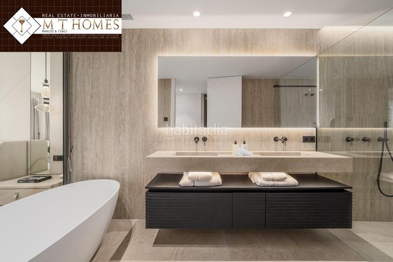 Foto 128fda2e-243f-46f0-8907-9b424c9d4e8f. Apartment with parking in Los Naranjos Marbella