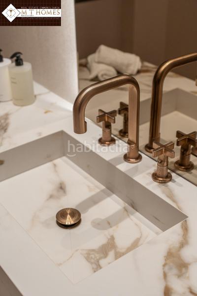 Foto 927b0a40-8227-4c47-8a85-dc11076f8861. Apartment with parking in Los Naranjos Marbella