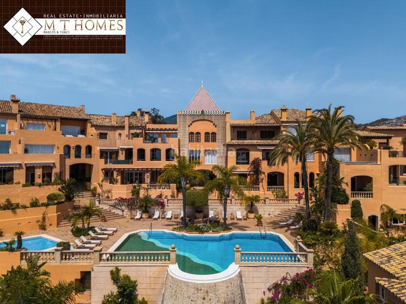 Foto f4f32b2e-2c73-4d68-aa94-87f6197e3e3c. Apartment with parking in Los Naranjos Marbella