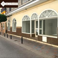 Locale commerciale in Puerto Deportivo