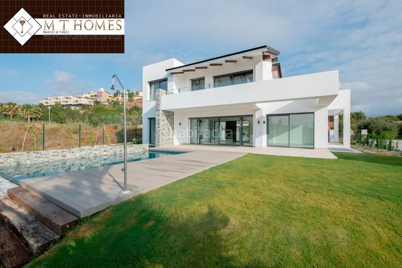 Foto ed6e39a1-a428-40e1-ab6c-3f2a6154e674. Chalet with parking pool in campo de Mijas Mijas