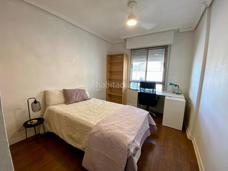 Foto 82333a51-3c5e-4301-9086-2504fbc80b29. Alquiler piso amplio piso con salón con chimenea y excelente orientación sur en Murcia