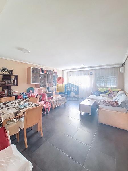 Foto f821765e-5d89-4411-95b3-0e3932dbbecf. Pis a Silla