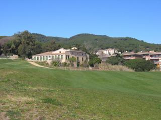 Masia a Santa Maria Bals - Can Riera - Can Jordi. Masi seorial en el centro del pueblo con fantsticas vista a r