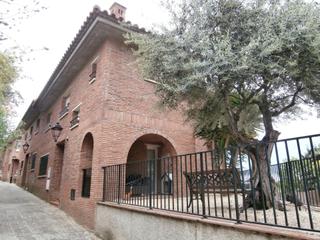 Casa adossada  Del puniol. Casa en el centro del pueblo soleada y con todos los servicios