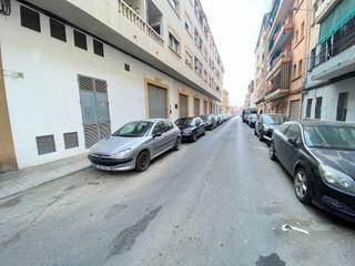 Aparcament cotxe a Carrer de santa aurora 1. En la c/ santa aurora, en excelente zona de burjasot, plaza de g