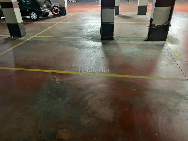 Foto 53d9e144-85ad-4282-bb6b-dab68d9eb05d. Posto auto in carrer de santa aurora 1 in Casas Verdes Paterna