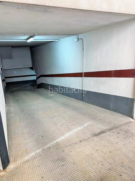 Foto 9980f85b-1427-4270-869e-caad2007c557. Posto auto in carrer de santa aurora 1 in Casas Verdes Paterna