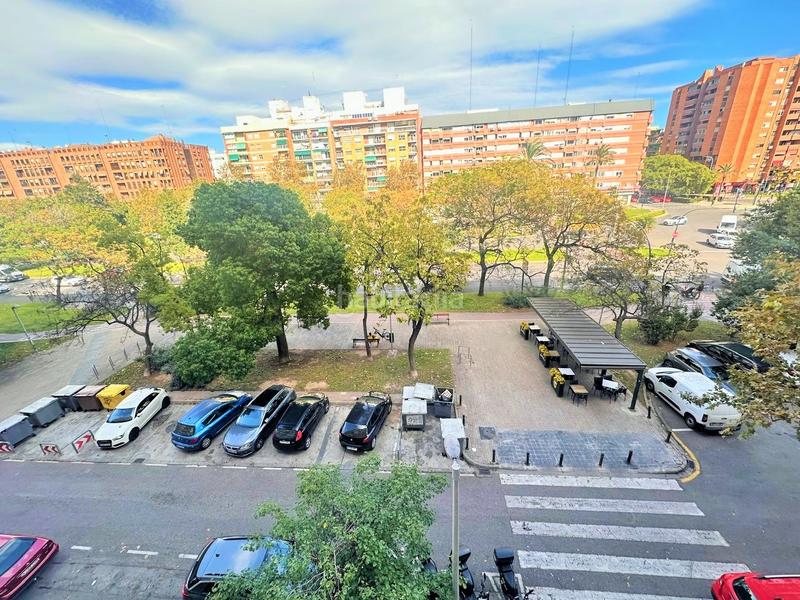 Foto 0227d571-43a5-4125-bd44-f06e5ba9eff4. Alquiler piso en avinguda de blasco ibáñez 106 en Valencia