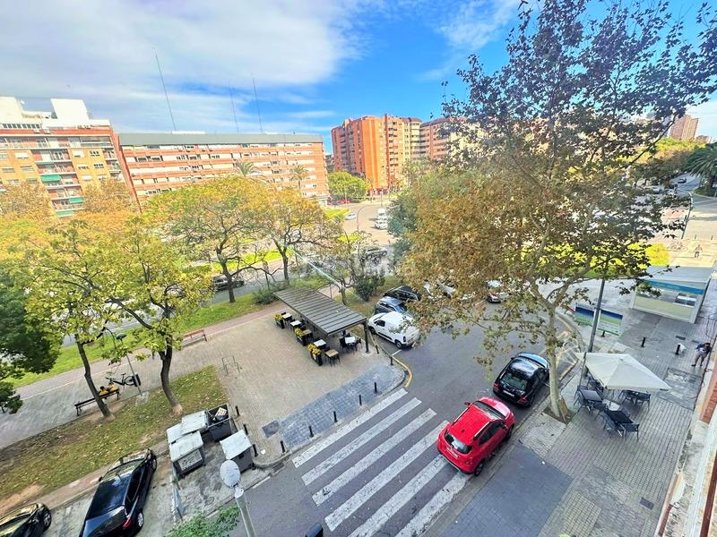 Foto 7e1b90fb-c807-471f-92fa-a4c6c57126b9. Alquiler piso en avinguda de blasco ibáñez 106 en Valencia