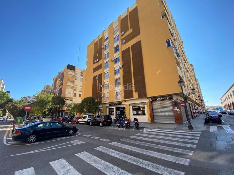 Foto 25debe72-1f3b-4a70-917f-47da17e33a1f. Etagenwohnung mit heizung in Camí Reial Valencia