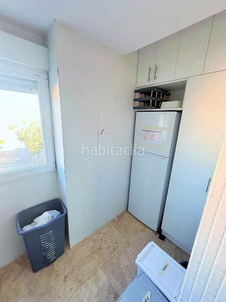 Foto 773e550d-7000-4c80-abbc-68f4d7c60f63. Rent apartment with heating parking pool in El Perellonet Valencia