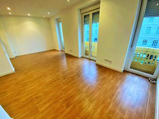 Lloguer Pis  Carrer del naturalista rafael cisternas. Vivienda totalmente reformada de 122 m2 junto a la av. de aragón