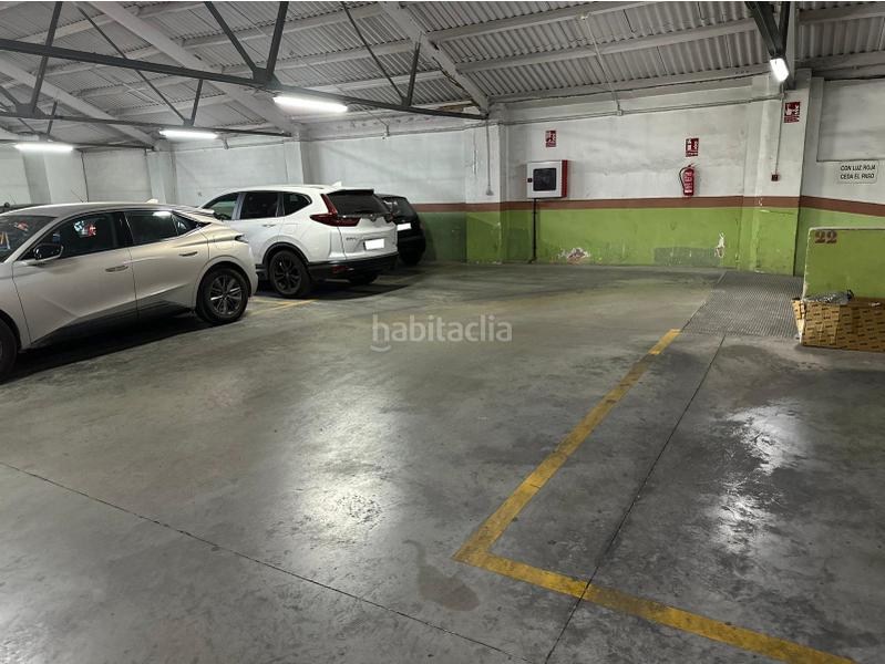 Foto 890eb09c-905c-4981-a364-24c1e479c6d8. Autoparkplatz in carrer de la corona 37a in El Carme Valencia