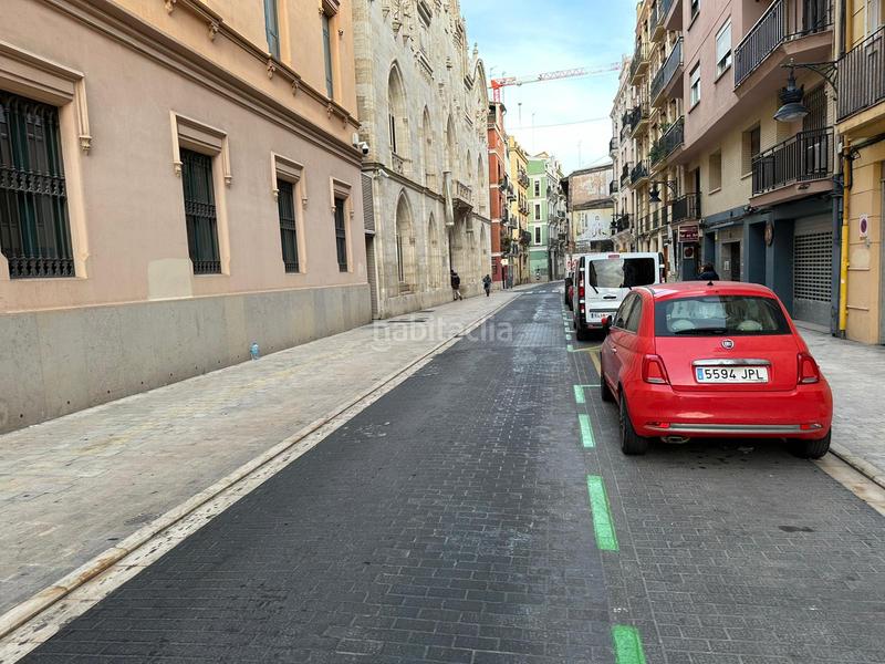 Foto a17f69ea-5103-44aa-8d31-3ec76af483d9. Autoparkplatz in carrer de la corona 37a in El Carme Valencia