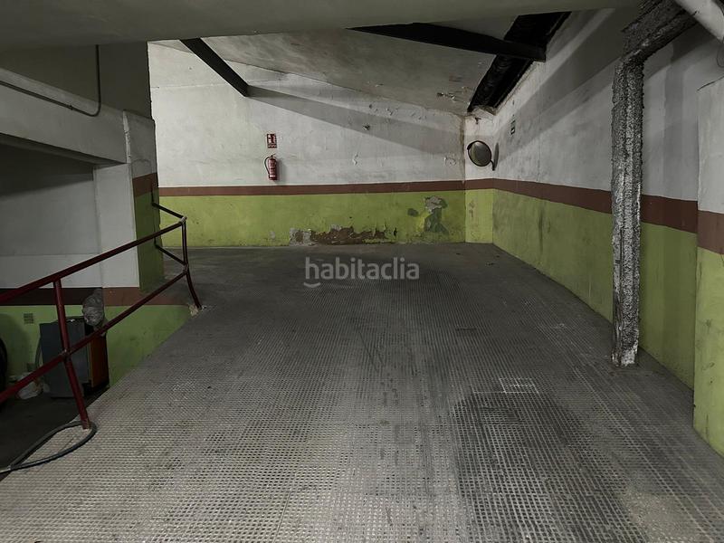 Foto b513b45a-2d18-48c1-afd6-2ec2f1177e2c. Autoparkplatz in carrer de la corona 37a in El Carme Valencia