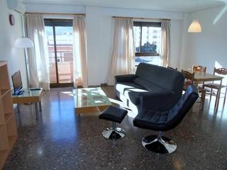Lloguer Pis a Mestalla. Apartamento amueblado de 2 dormitorios junto a la avenida de ara
