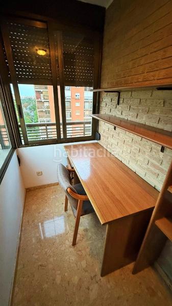 Foto bf41d7be-e29f-4fac-b821-b272c463ca10. Miete etagenwohnung in Ciutat Jardí Valencia