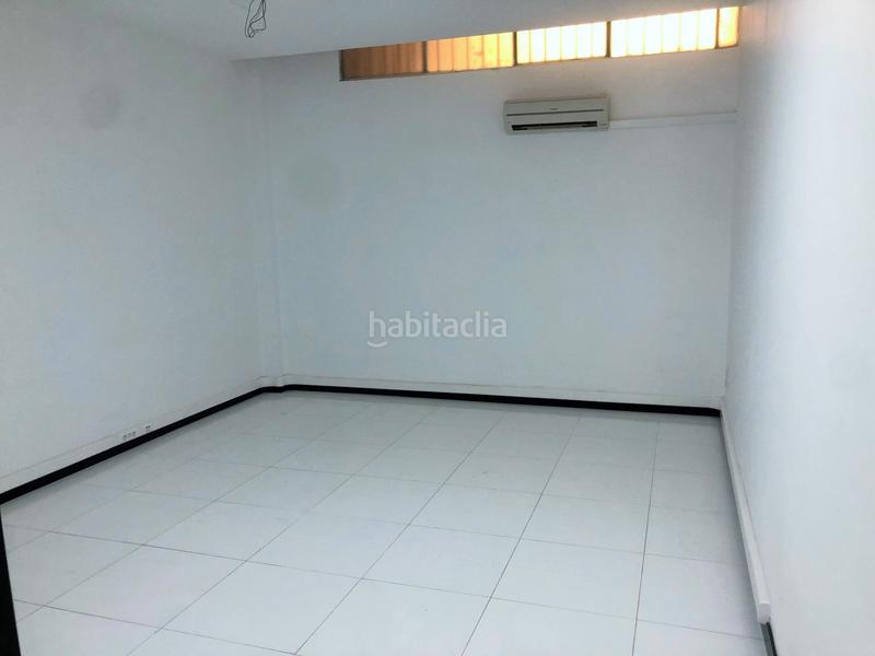 Foto 9c90f819-36eb-442b-a143-3b25414597e0. Local commercial dans carrer de la ciutat de mula 13 dans Valencia