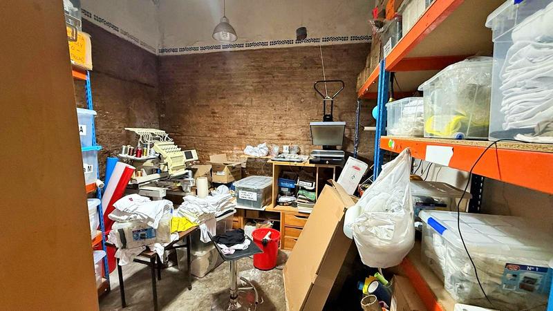 Foto 7887d6c2-66d6-47e4-9427-3e207bce2c5f. Local comercial a La Seu Valencia