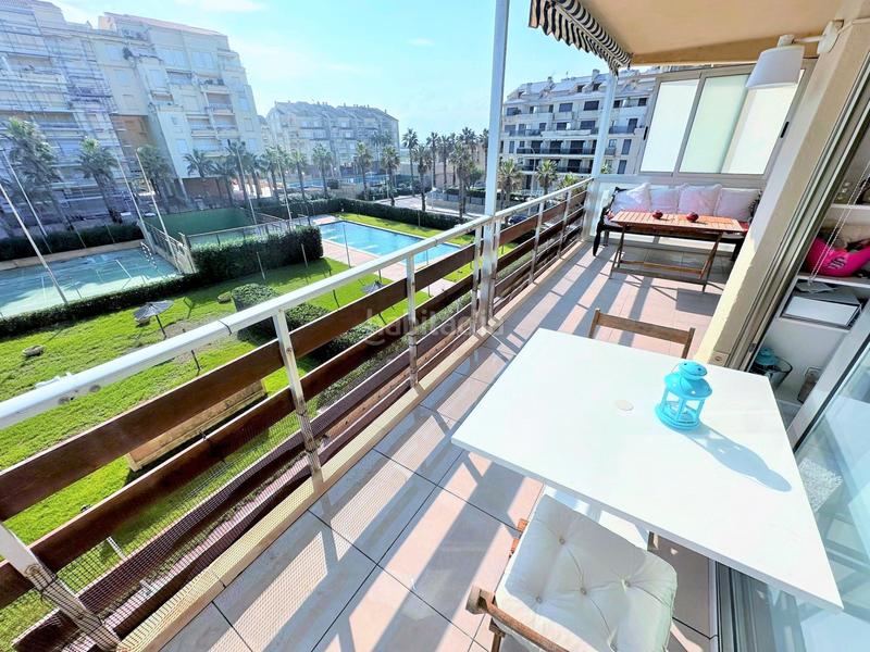 Foto b6cbc20f-2315-46f6-94ca-9b8daf99f8c0. Rent flat with parking in El Perellonet Valencia