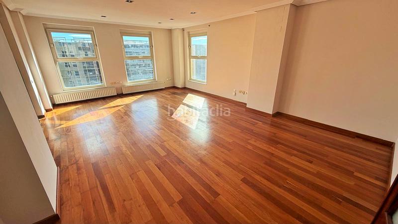 Foto e44c284d-efdf-441a-ba1b-151803668839. Miete etagenwohnung mit heizung parking pool in Ciutat de les Ciències i de les Arts - Justicia Valencia