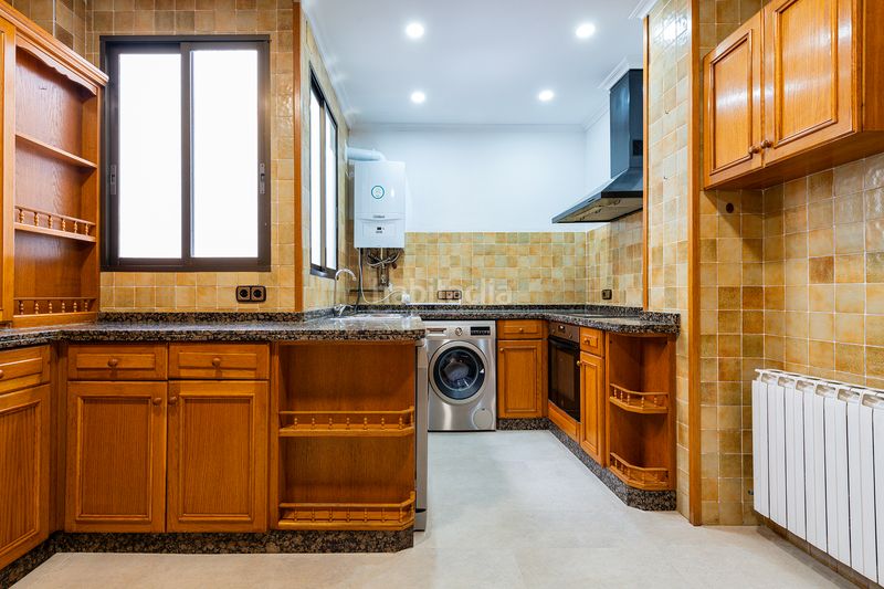 Foto d0bbe08f-1473-4a9e-9b46-9398fbec437e. Pis amb calefacció a El Mercat Valencia