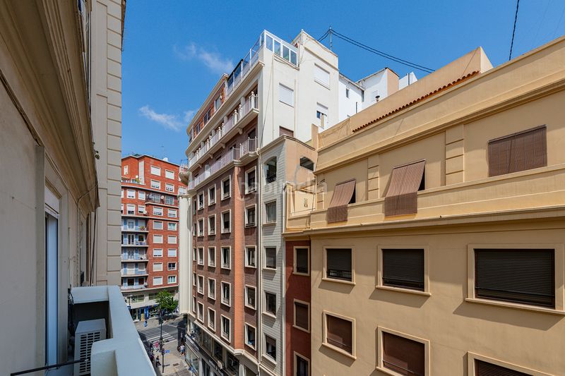Foto b4a76ae3-1b30-4f42-95c1-c2b9ff976e57. Pis amb calefacció a El Mercat Valencia
