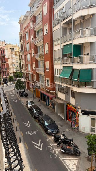 Foto 6adcdbf6-dbdf-4439-b9c2-d06633038a2f. Pis amb calefacció aparcament a Russafa Valencia