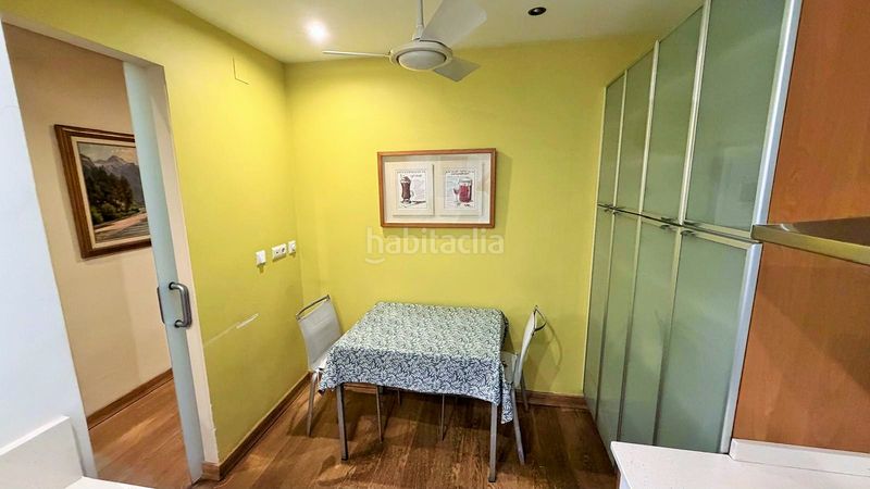 Foto ad058933-2927-48ec-a6b6-cdd6a8841c34. Pis amb calefacció aparcament a Russafa Valencia