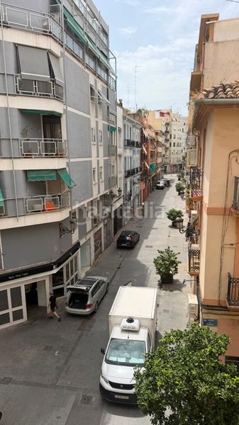 Foto bcc07cb3-d9c3-4484-a336-92949e2618b5. Pis amb calefacció aparcament a Russafa Valencia