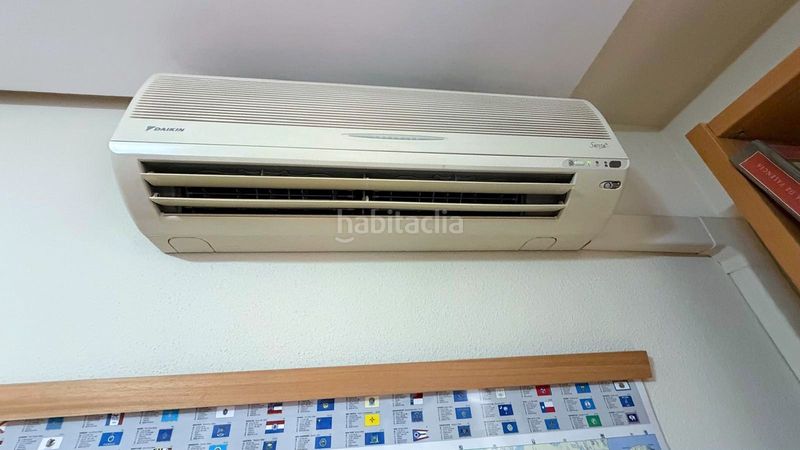 Foto e4ef0478-9799-44aa-94a7-39597d7f7c7a. Pis amb calefacció aparcament a Russafa Valencia