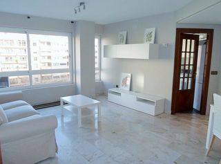 Miete Etagenwohnung  Avinguda d'aragó. Avenida de aragón, junto al paseo de la alameda, excelente apart
