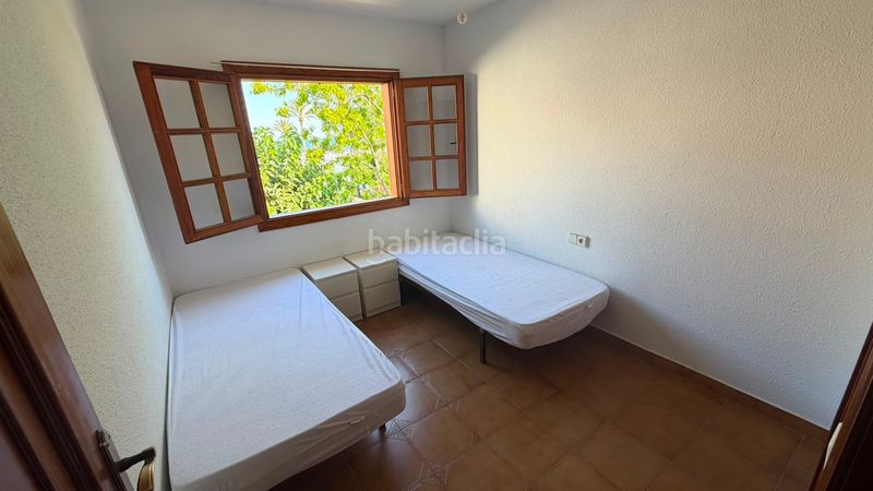Foto d3f43bb1-ffbc-4342-8854-b2ff75080d88. Miete chalet mit parking in Platja de la Pobla de Farnals Pobla de Farnals (la)