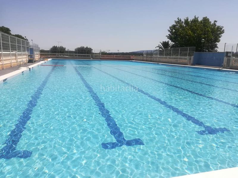 Foto f6ceedaa-e063-4a55-9f93-7de435fbd8c0. Xalet amb calefacció piscina a Cumbres de Calicanto Torrent