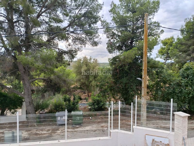 Foto f3dd175d-3478-4c0d-b5cc-2d93e38cc2f9. Affitto casa bifamiliare in calle camino los felipes 27 in Godelleta