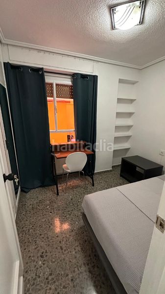 Foto d7d1bf4e-c0a5-43d3-828b-8069e72b7479. Pis amb calefacció aparcament a Aiora Valencia