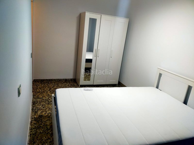 Foto acdec636-d70c-4ad3-89ee-aa78ed6ced15. Rent flat in L´Amistat Valencia