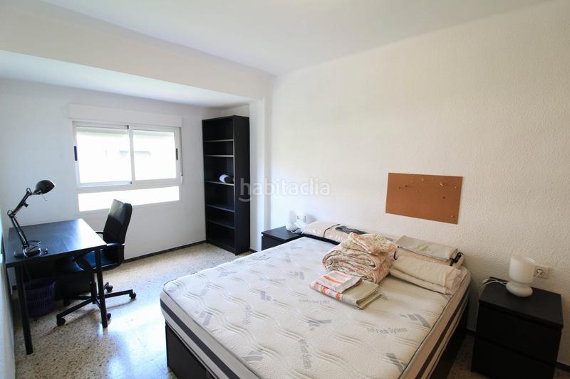 Foto a4a3186b-b32b-4e31-80b2-927ce65c4d63. Alquiler piso en Ciutat Jardí Valencia